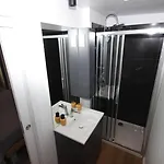 Kasthouse Yellow By Vellaris, Luxury Mobile Affittacamere Mali Lošinj