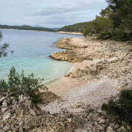 Pensionat Kasthouse Yellow By Vellaris, Luxury Mobile Mali Lošinj