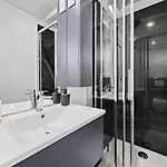 Kasthouse Yellow By Vellaris, Luxury Mobile Pensionat *