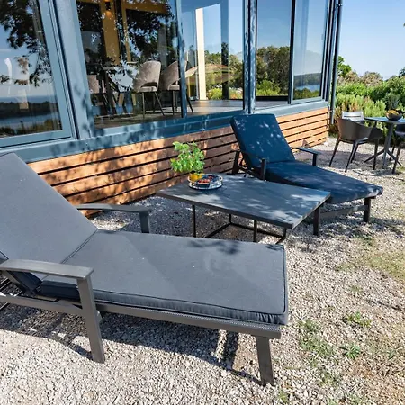 Kasthouse Yellow By Vellaris, Luxury Mobile Mali Lošinj