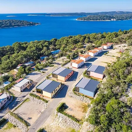 Gæstehus Kasthouse Yellow By Vellaris, Luxury Mobile Mali Lošinj