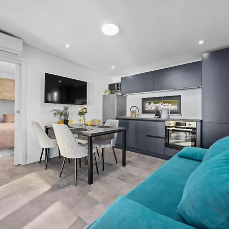 Gæstehus Kasthouse Yellow By Vellaris, Luxury Mobile *