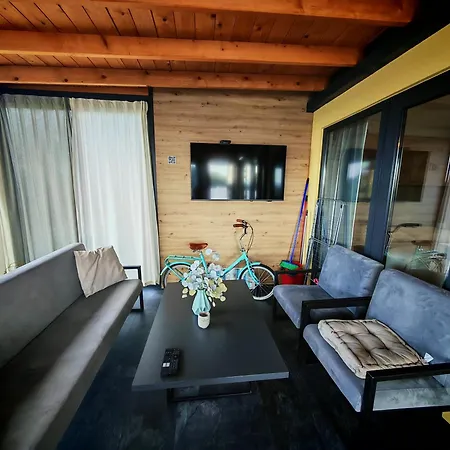 Maison d'hôtes Kasthouse Yellow By Vellaris, Luxury Mobile