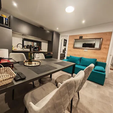 Gæstehus Kasthouse Yellow By Vellaris, Luxury Mobile Mali Lošinj