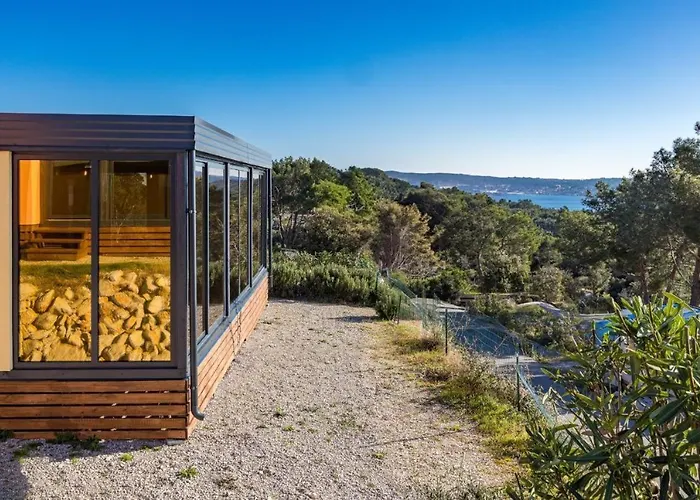 Kasthouse Yellow By Vellaris, Luxury Mobile * Mali Lošinj