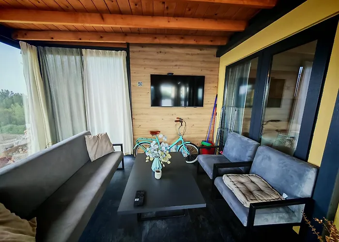 Gasthuis Kasthouse Yellow By Vellaris, Luxury Mobile